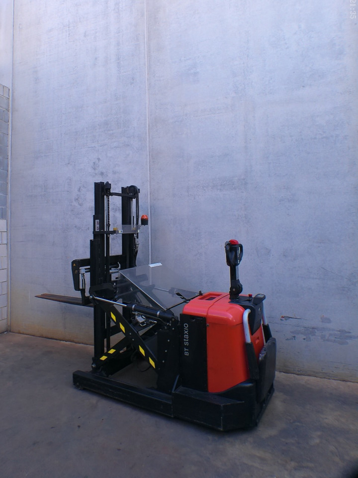 Toyota SPE 120 XR - Stohovač: obrázok 1 Toyota SPE 120 XR - Stohovač: obrázok 1