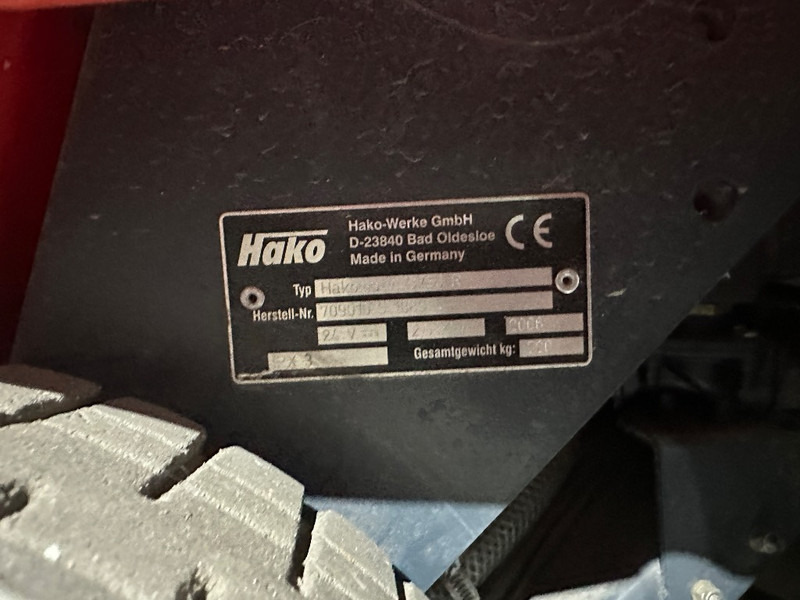 Hako B 750 R SOLD - Zametacie vozidlo: obrázok 3 Hako B 750 R SOLD - Zametacie vozidlo: obrázok 3