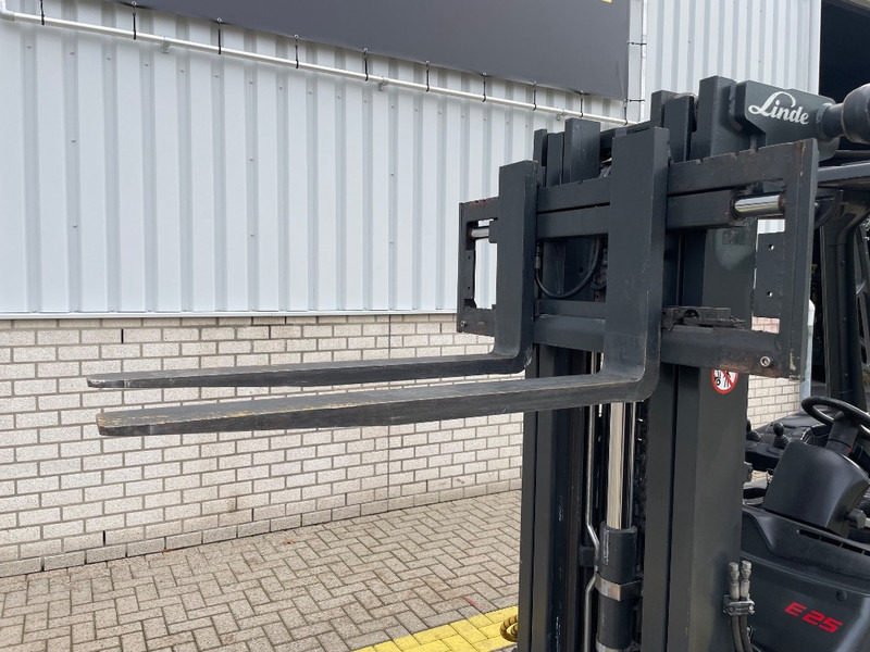 Elektrický vysokozdvižný vozík Linde E 25 L-01: obrázok 19 Elektrický vysokozdvižný vozík Linde E 25 L-01: obrázok 19
