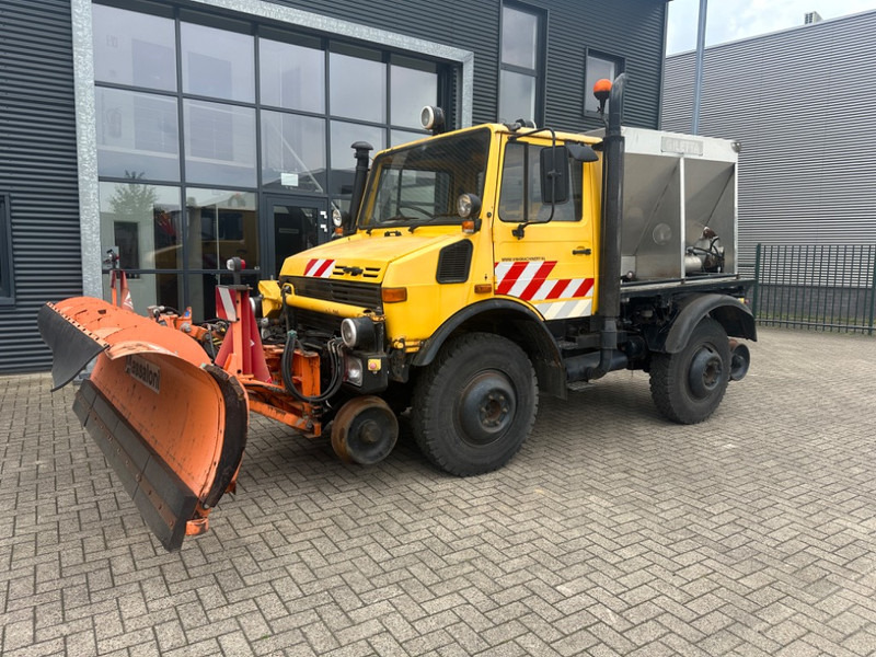 Unimog U1400 Rail - Vozidlo na odpratávanie snehu: obrázok 4 Unimog U1400 Rail - Vozidlo na odpratávanie snehu: obrázok 4