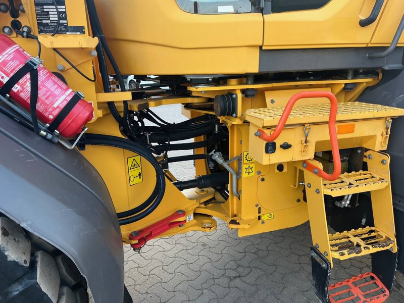 Kolesový nakladač Volvo L 60 H: obrázok 12