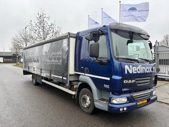DAF LF 45 210 curtainslider open top roof steel transport MOT 04-2026 - Plachtové nákladné vozidlo: obrázok 3 DAF LF 45 210 curtainslider open top roof steel transport MOT 04-2026 - Plachtové nákladné vozidlo: obrázok 3