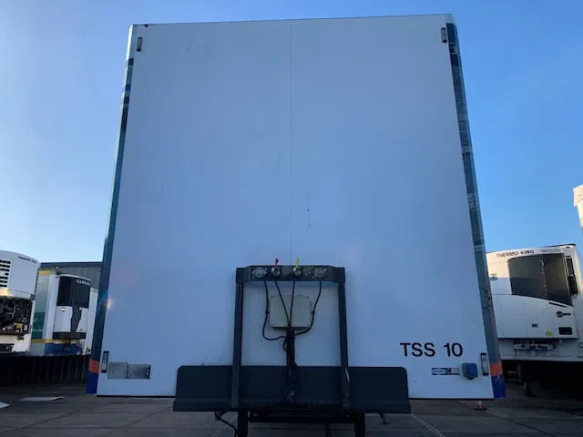 Vogelzang Closed box insulated lift axle MOT 06-2026 TOP Condition - Náves skriňové: obrázok 2 Vogelzang Closed box insulated lift axle MOT 06-2026 TOP Condition - Náves skriňové: obrázok 2