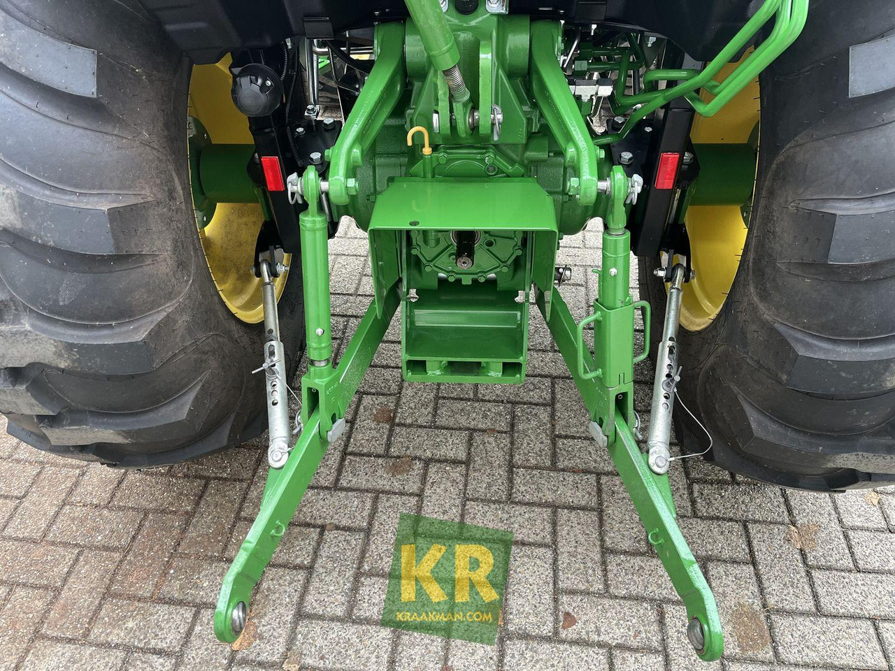 4049M John Deere - Kompaktný traktor: obrázok 5 4049M John Deere - Kompaktný traktor: obrázok 5