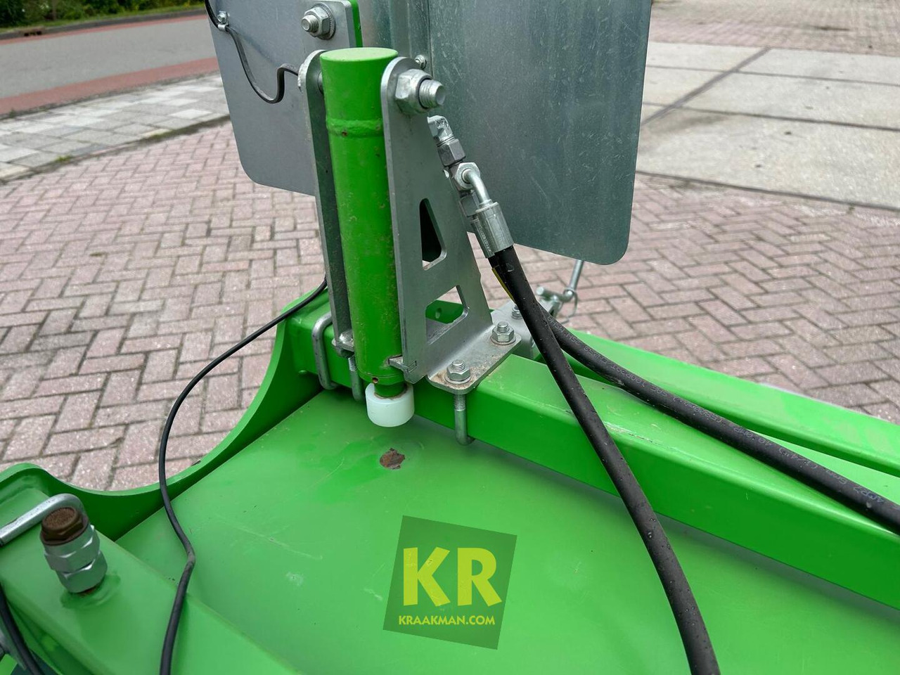 AVR GE Force - Stroj na obrábanie pôdy: obrázok 4 AVR GE Force - Stroj na obrábanie pôdy: obrázok 4