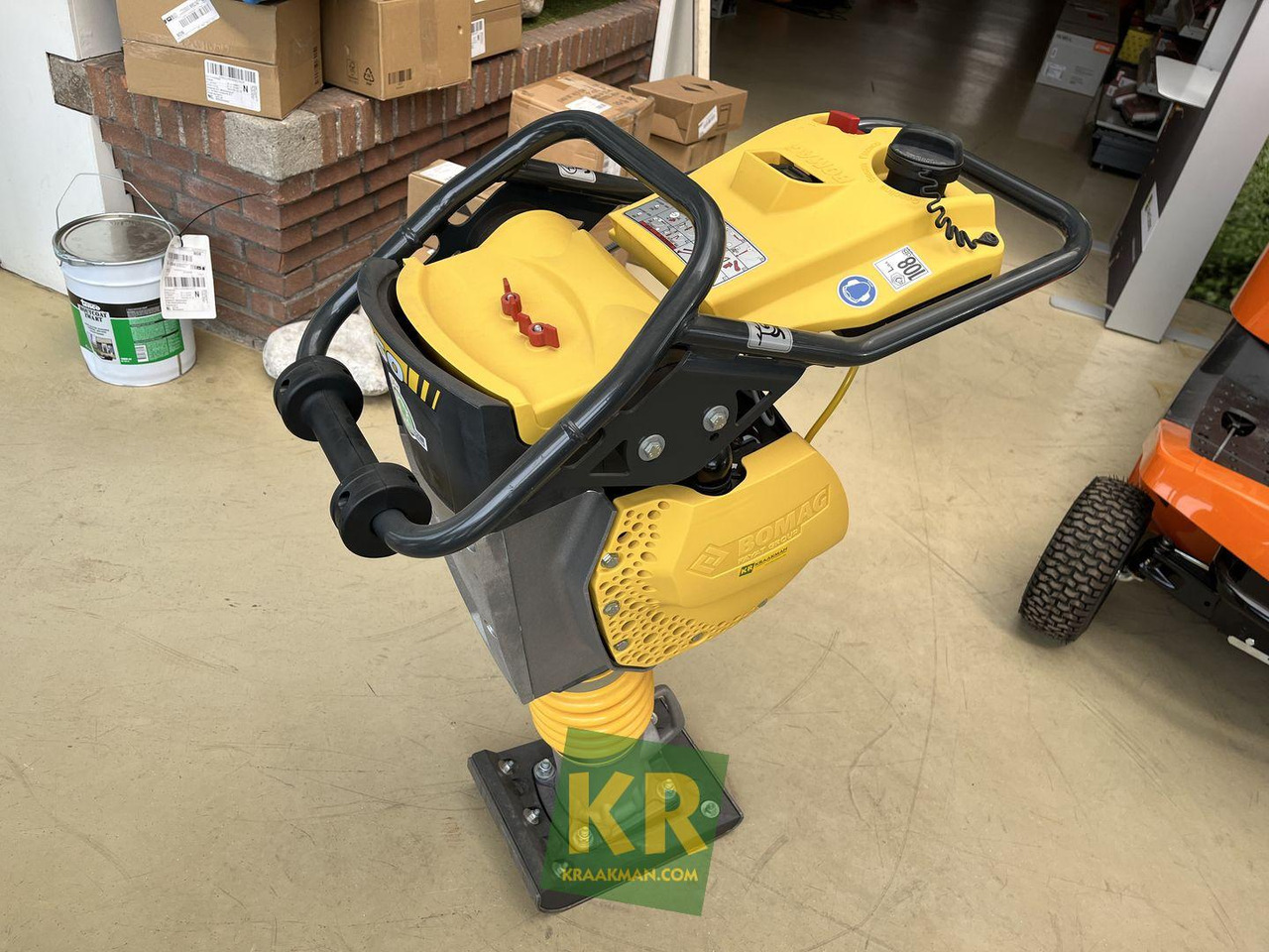 Bomag BT60 - Vibračné dusadlo: obrázok 3 Bomag BT60 - Vibračné dusadlo: obrázok 3