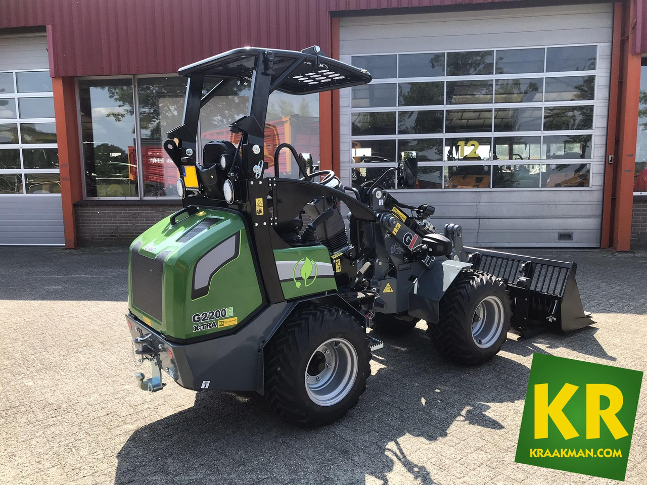 G2200E Giant - Kĺbový nakladač: obrázok 3 G2200E Giant - Kĺbový nakladač: obrázok 3