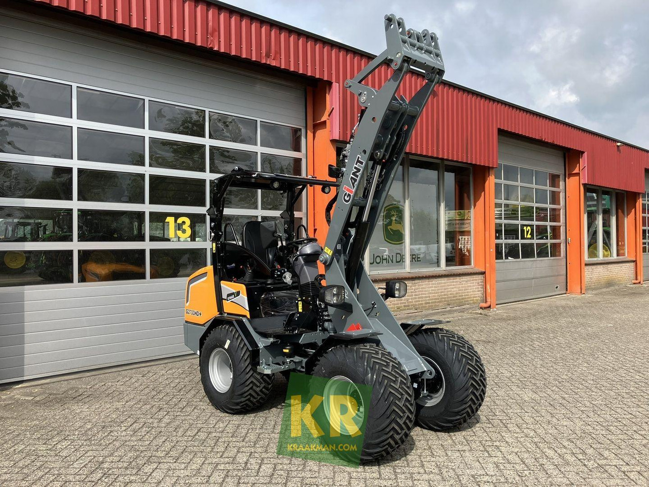 G2700 HD Giant - Kĺbový nakladač: obrázok 3 G2700 HD Giant - Kĺbový nakladač: obrázok 3