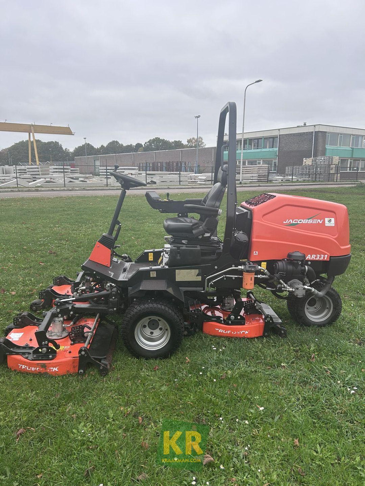 Jacobsen AR331 - Záhradná kosačka: obrázok 4 Jacobsen AR331 - Záhradná kosačka: obrázok 4