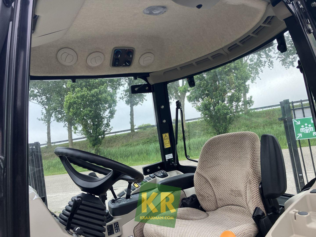 John Deere 3039R - Kompaktný traktor: obrázok 5 John Deere 3039R - Kompaktný traktor: obrázok 5