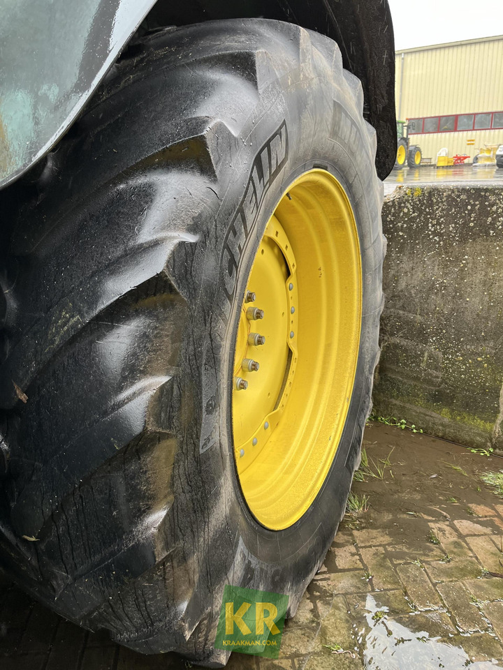 John Deere 6215R - Traktor: obrázok 5 John Deere 6215R - Traktor: obrázok 5