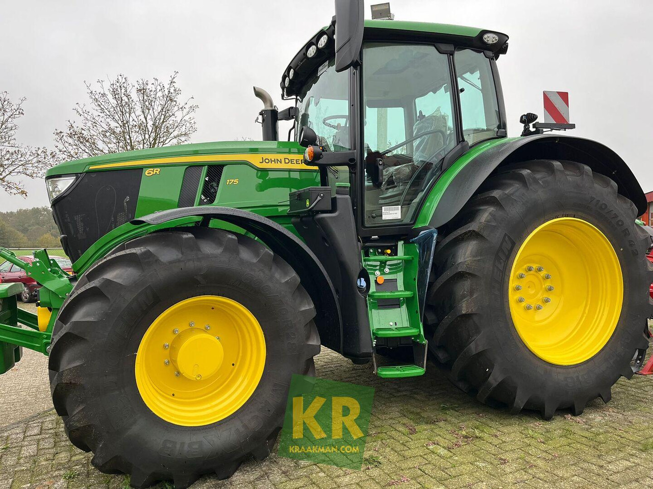 John Deere 6R 175 - Traktor: obrázok 1 John Deere 6R 175 - Traktor: obrázok 1