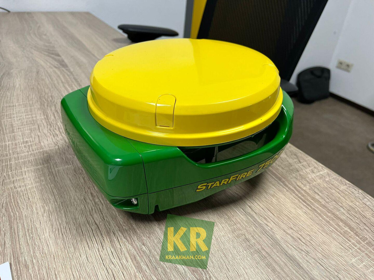 John Deere STARFIRE 7500 RECEIVER - Navigačný systém: obrázok 3 John Deere STARFIRE 7500 RECEIVER - Navigačný systém: obrázok 3