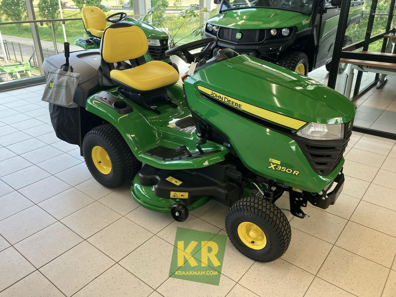 John Deere X350R - Záhradná kosačka: obrázok 2 John Deere X350R - Záhradná kosačka: obrázok 2