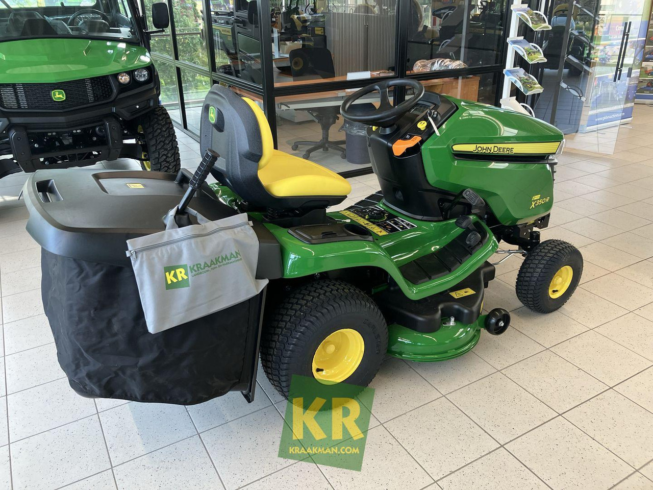 John Deere X350R - Záhradná kosačka: obrázok 1 John Deere X350R - Záhradná kosačka: obrázok 1