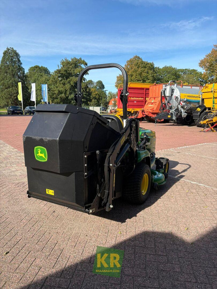 John Deere X950R - Záhradná kosačka: obrázok 4 John Deere X950R - Záhradná kosačka: obrázok 4