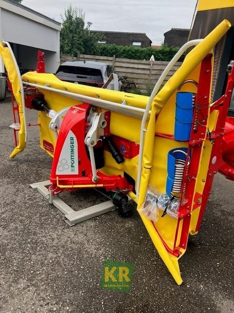 Novacat F3100 Pottinger - Záhradná kosačka: obrázok 1 Novacat F3100 Pottinger - Záhradná kosačka: obrázok 1