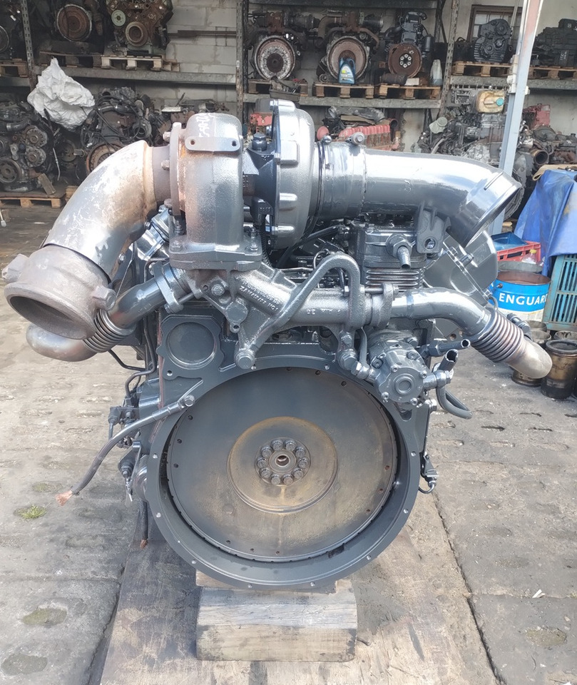 Mercedes Actros OM501 LA MP1 V6 EURO 3 - Motor a diely: obrázok 4 Mercedes Actros OM501 LA MP1 V6 EURO 3 - Motor a diely: obrázok 4