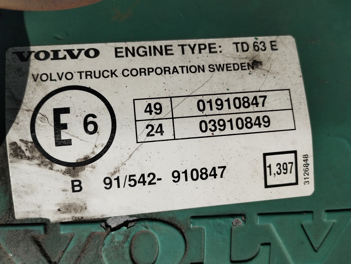 SILNIK CZĘŚCI ENGINE PARTS WAŁ KORBOWY WAŁEK ROZRZADU POMPA WTRYSKOWA VOLVO FL TD 63 E - Motor a diely: obrázok 4 SILNIK CZĘŚCI ENGINE PARTS WAŁ KORBOWY WAŁEK ROZRZADU POMPA WTRYSKOWA VOLVO FL TD 63 E - Motor a diely: obrázok 4
