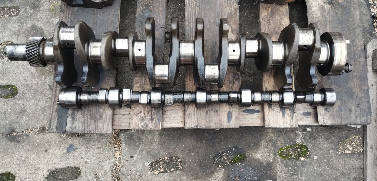 SILNIK CZĘŚCI ENGINE PARTS WAŁ KORBOWY WAŁEK ROZRZADU POMPA WTRYSKOWA VOLVO FL TD 63 E - Motor a diely: obrázok 1 SILNIK CZĘŚCI ENGINE PARTS WAŁ KORBOWY WAŁEK ROZRZADU POMPA WTRYSKOWA VOLVO FL TD 63 E - Motor a diely: obrázok 1