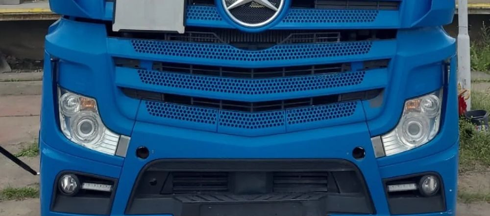 ZDERZAK KOMPLETNY PRZÓD REFLEKTORY ACTROS MP4 BIG SPACE - Karoséria a exteriér pre Nákladné auto: obrázok 1 ZDERZAK KOMPLETNY PRZÓD REFLEKTORY ACTROS MP4 BIG SPACE - Karoséria a exteriér pre Nákladné auto: obrázok 1