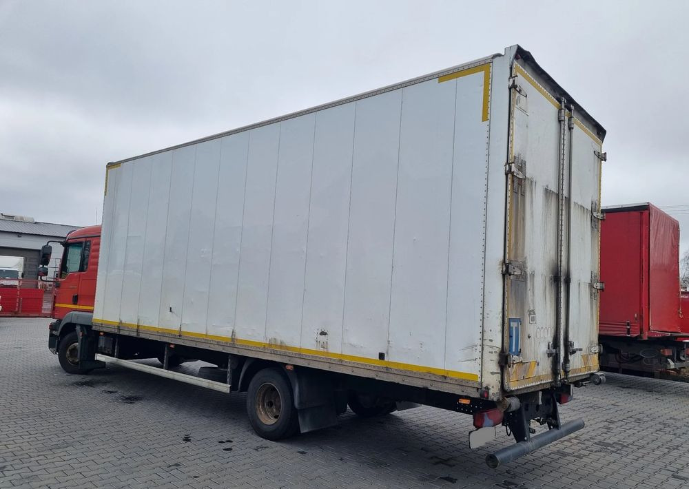MAN TGL 12 220 - Skříňový nákladní auto: obrázok 4 MAN TGL 12 220 - Skříňový nákladní auto: obrázok 4