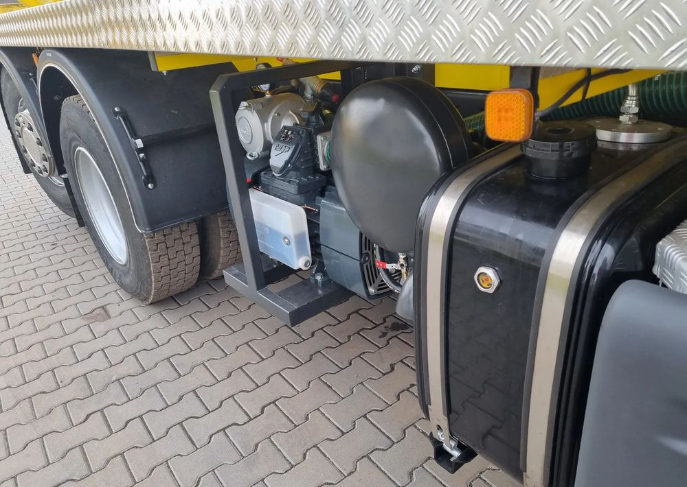 Scania P360 - Auto na odvoz odpadu: obrázok 5 Scania P360 - Auto na odvoz odpadu: obrázok 5