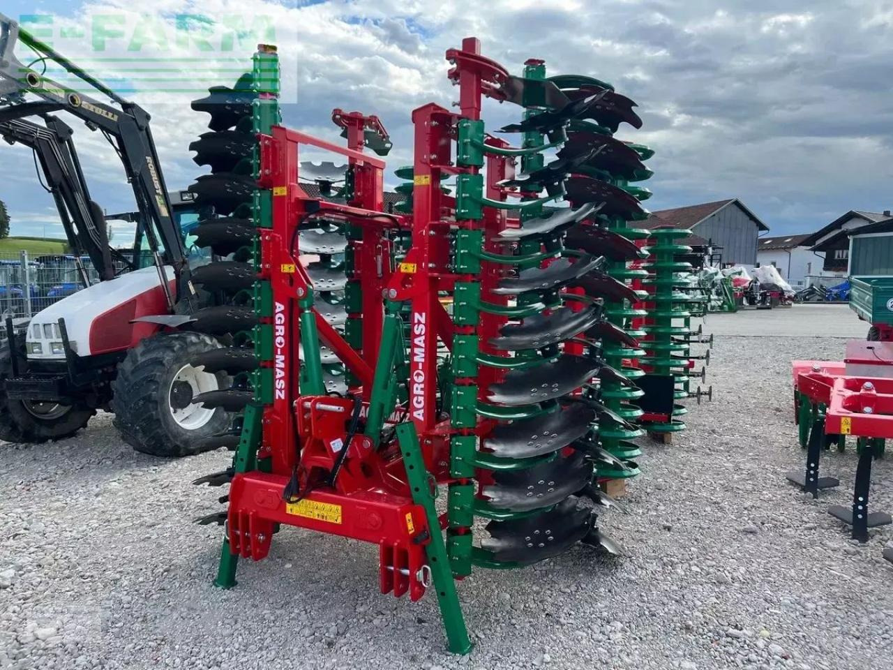 Agro-Masz btc 50 h - Stroj na obrábanie pôdy: obrázok 3 Agro-Masz btc 50 h - Stroj na obrábanie pôdy: obrázok 3
