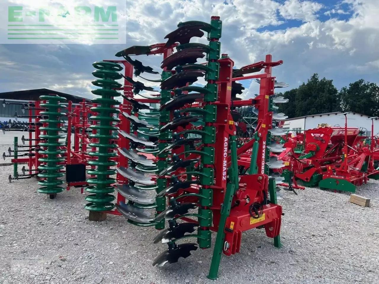 Agro-Masz btc 50 h - Stroj na obrábanie pôdy: obrázok 1 Agro-Masz btc 50 h - Stroj na obrábanie pôdy: obrázok 1