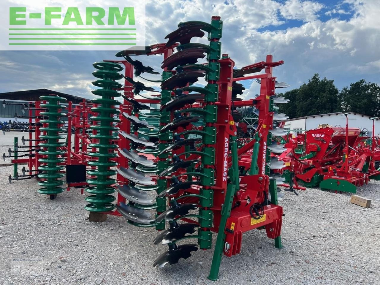 Agro-Masz btc 50 h - Stroj na obrábanie pôdy: obrázok 1 Agro-Masz btc 50 h - Stroj na obrábanie pôdy: obrázok 1