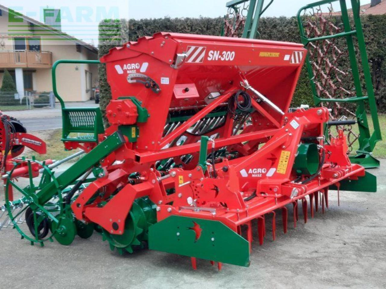 Agro-Masz sn 300 - Univerzálny sejací stroj: obrázok 1 Agro-Masz sn 300 - Univerzálny sejací stroj: obrázok 1