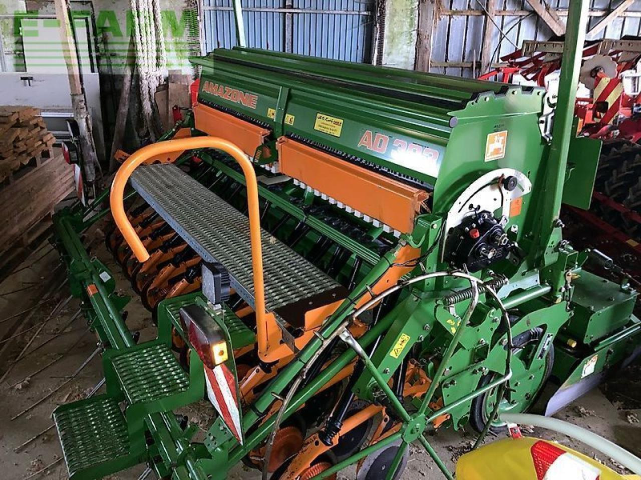 Amazone ad303 + kg303 - Univerzálny sejací stroj: obrázok 4 Amazone ad303 + kg303 - Univerzálny sejací stroj: obrázok 4