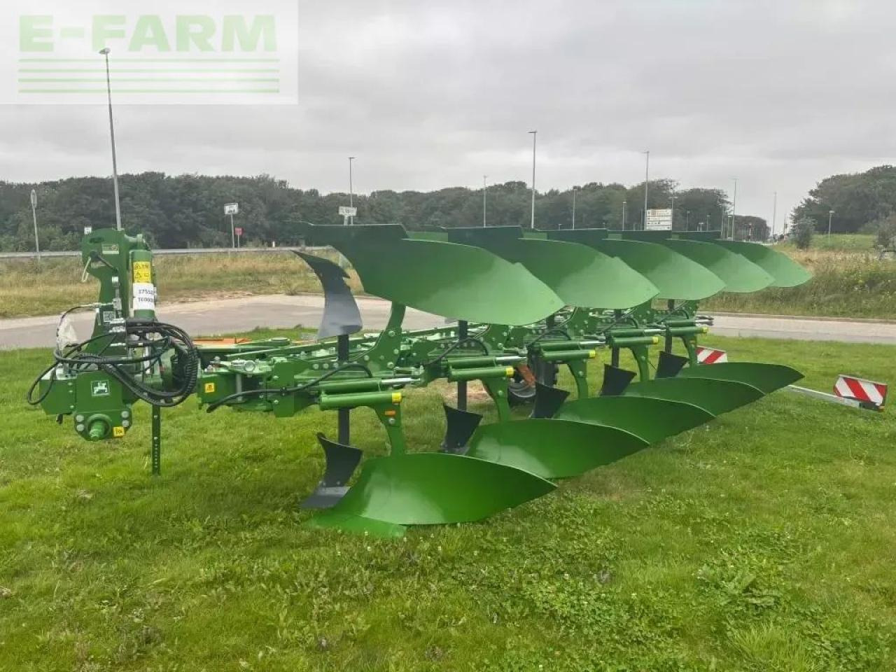 Amazone teres 5 furet - Pluh: obrázok 1 Amazone teres 5 furet - Pluh: obrázok 1