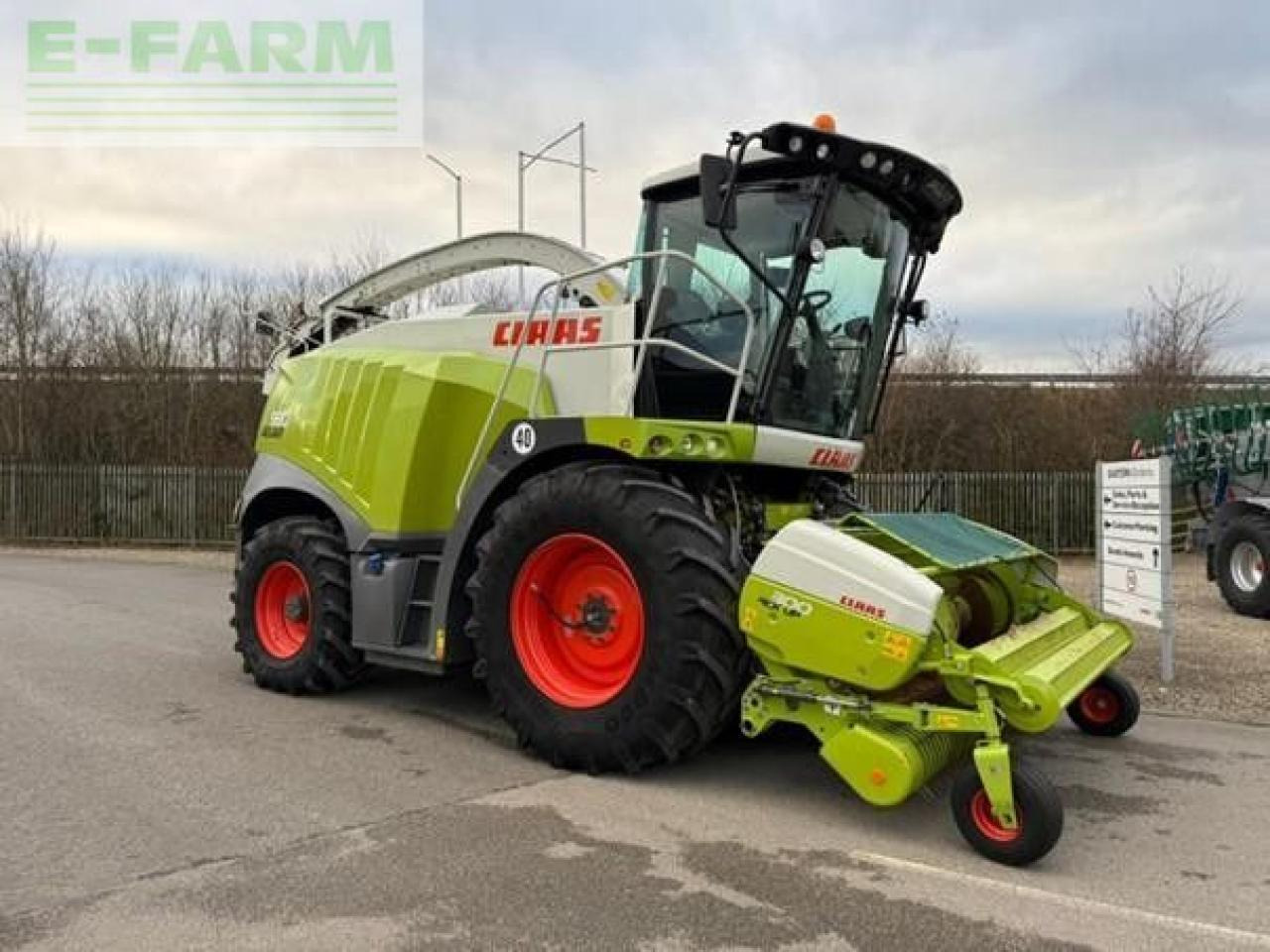 CLAAS JAGUAR 960 4WD - Samohybná rezačka: obrázok 3 CLAAS JAGUAR 960 4WD - Samohybná rezačka: obrázok 3