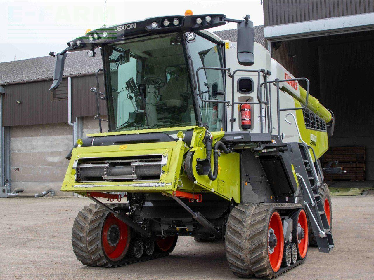 CLAAS LEXION 8600 TERRA TRAC - Obilný kombajn: obrázok 2 CLAAS LEXION 8600 TERRA TRAC - Obilný kombajn: obrázok 2