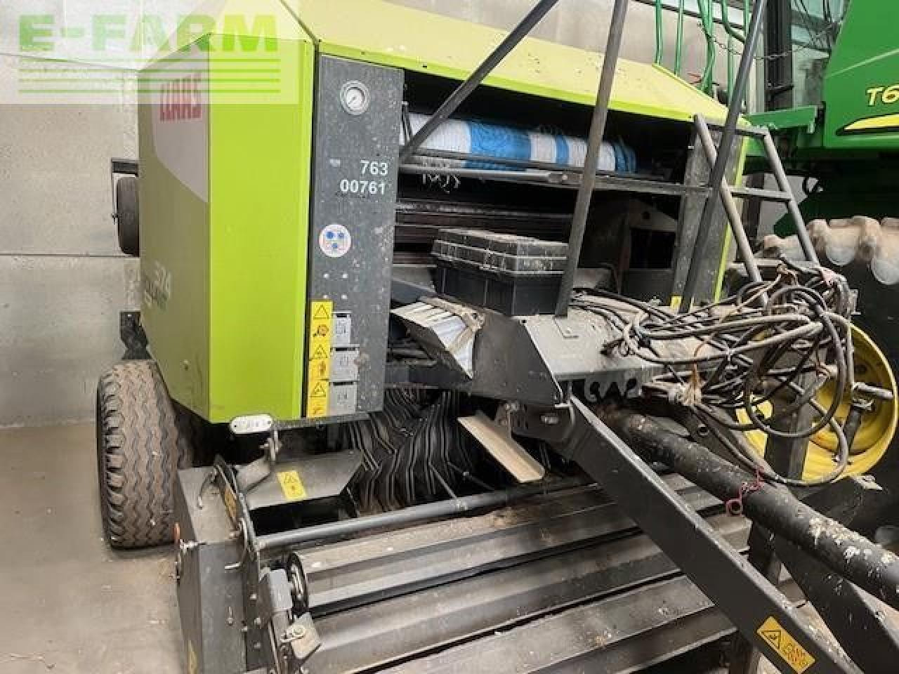 CLAAS ROLLANT 374 RF - Lis na hranaté balíky: obrázok 1 CLAAS ROLLANT 374 RF - Lis na hranaté balíky: obrázok 1