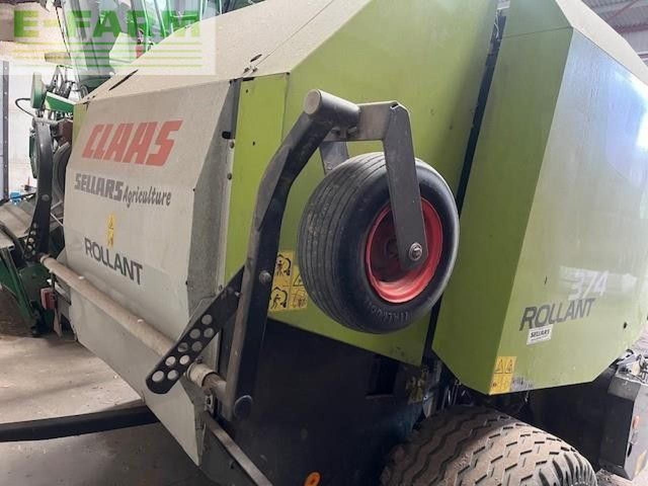 CLAAS ROLLANT 374 RF - Lis na hranaté balíky: obrázok 3 CLAAS ROLLANT 374 RF - Lis na hranaté balíky: obrázok 3