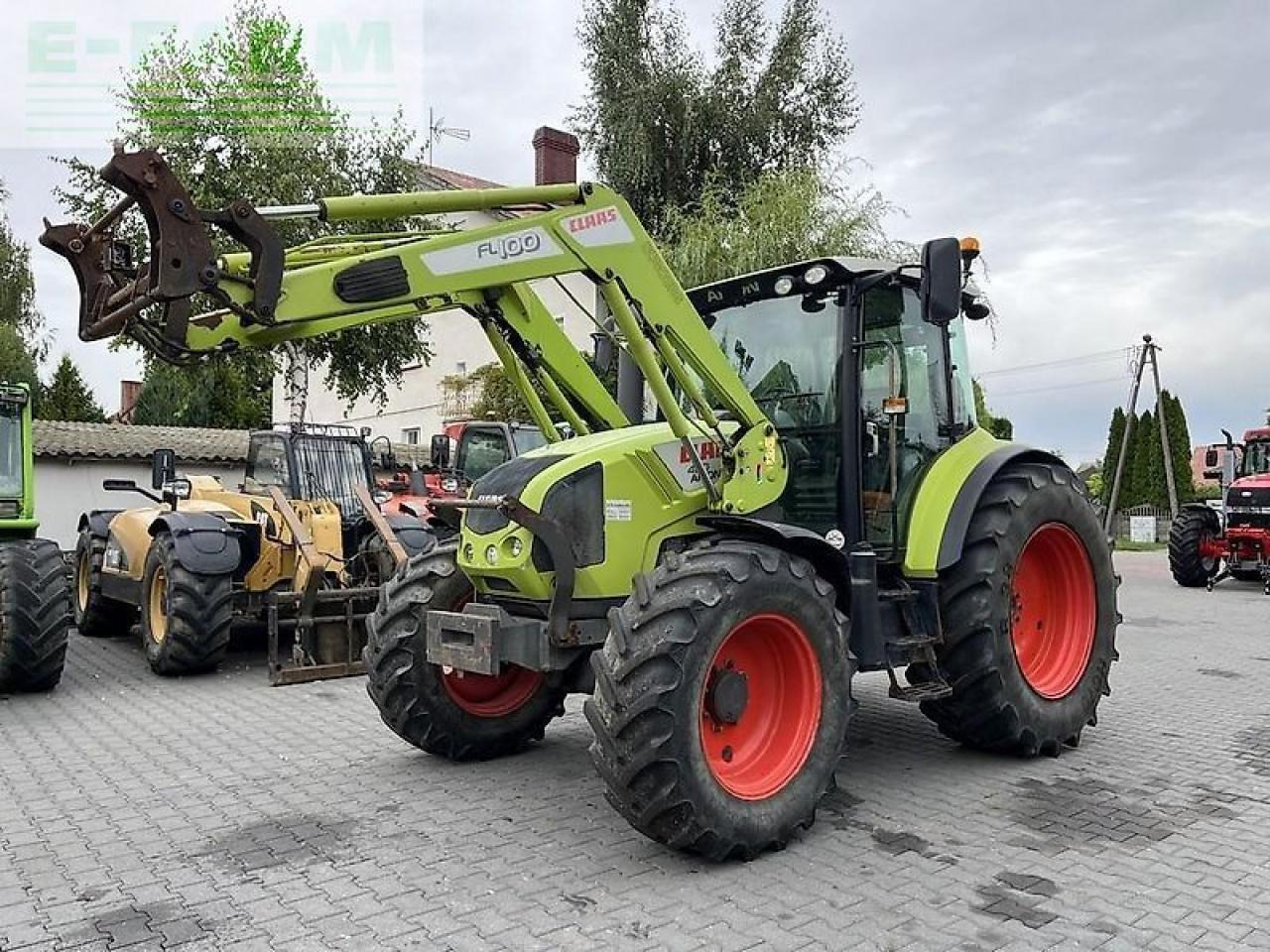 CLAAS arion 420 cis + claas fl100 - Traktor: obrázok 1 CLAAS arion 420 cis + claas fl100 - Traktor: obrázok 1