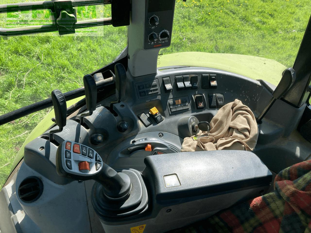 CLAAS arion 450 stage v first claas - Traktor: obrázok 5 CLAAS arion 450 stage v first claas - Traktor: obrázok 5