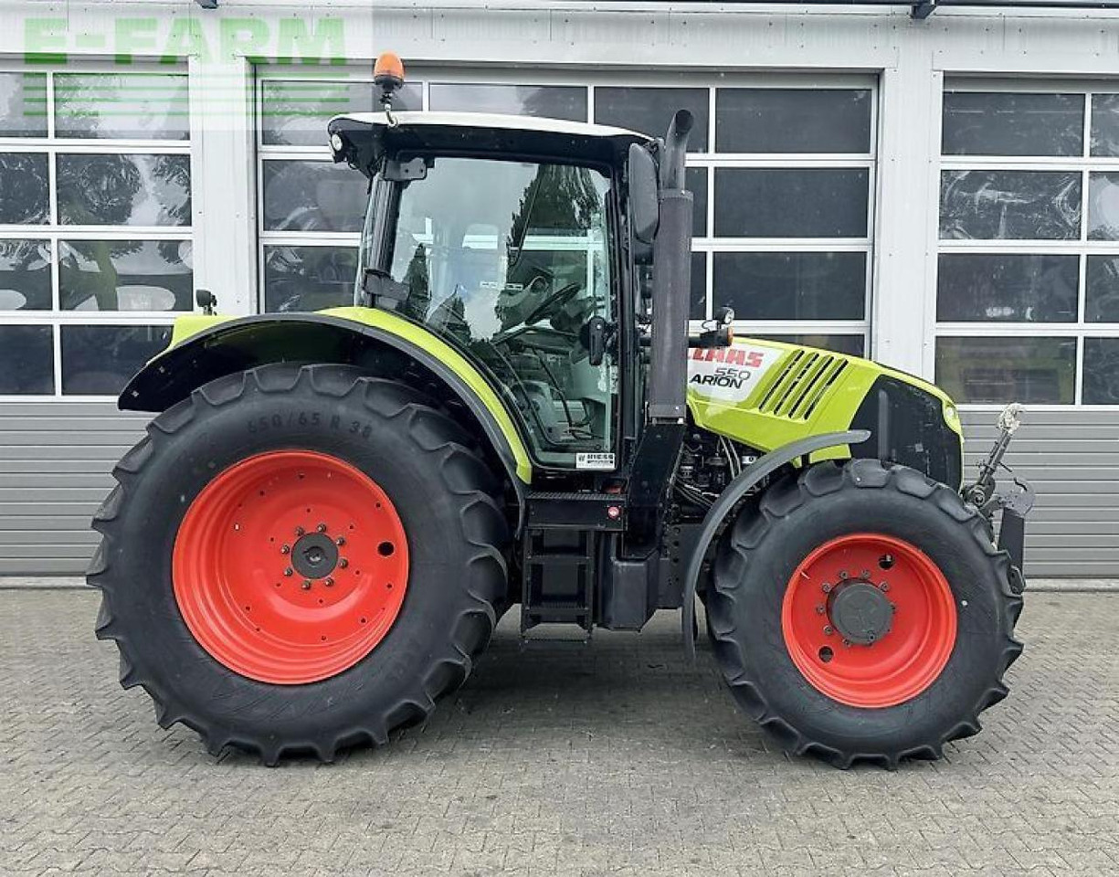 CLAAS arion 550 cebis hexashift a34 HEXASHIFT CEBIS - Traktor: obrázok 2 CLAAS arion 550 cebis hexashift a34 HEXASHIFT CEBIS - Traktor: obrázok 2