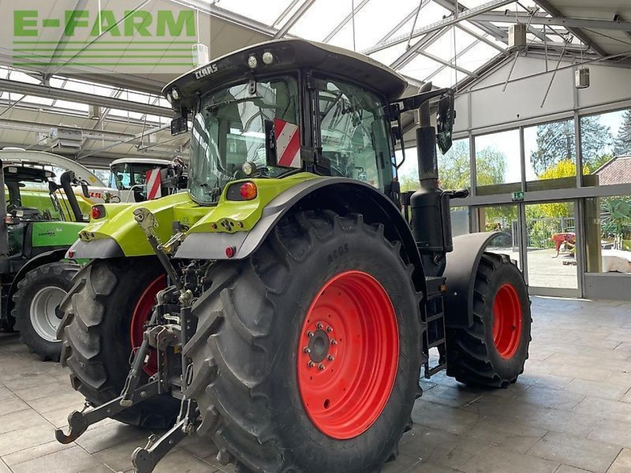 CLAAS arion 550 hexashift cis HEXASHIFT CIS - Traktor: obrázok 3 CLAAS arion 550 hexashift cis HEXASHIFT CIS - Traktor: obrázok 3