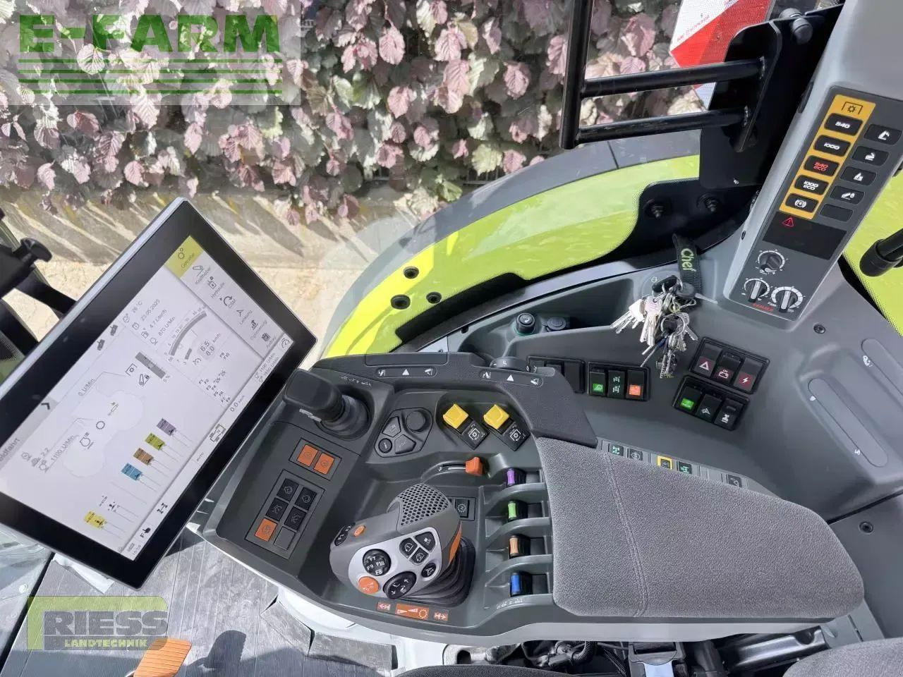 CLAAS arion 660 cebis cmatic a97 CMATIC CEBIS - Traktor: obrázok 5 CLAAS arion 660 cebis cmatic a97 CMATIC CEBIS - Traktor: obrázok 5