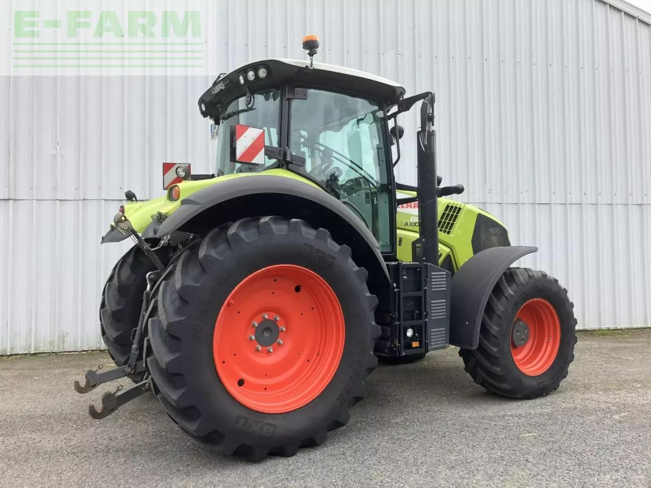 CLAAS axion 800 - s5 advance - Traktor: obrázok 4 CLAAS axion 800 - s5 advance - Traktor: obrázok 4