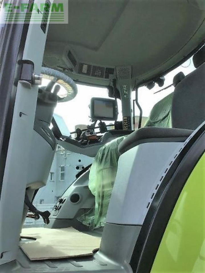 Traktor CLAAS axion 810: obrázok 6