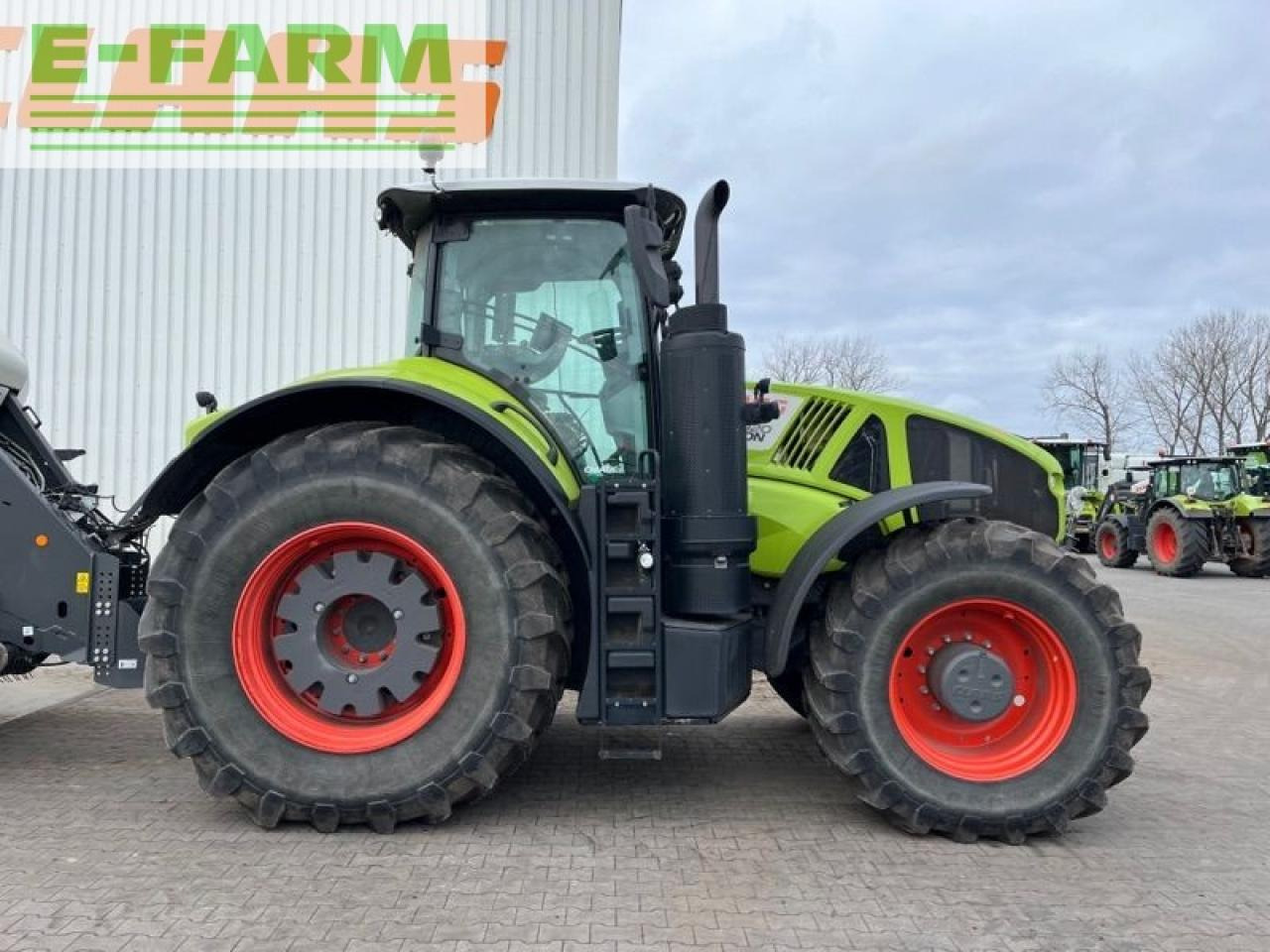 CLAAS axion 920 cmatic cebis CMATIC CEBIS - Traktor: obrázok 1 CLAAS axion 920 cmatic cebis CMATIC CEBIS - Traktor: obrázok 1