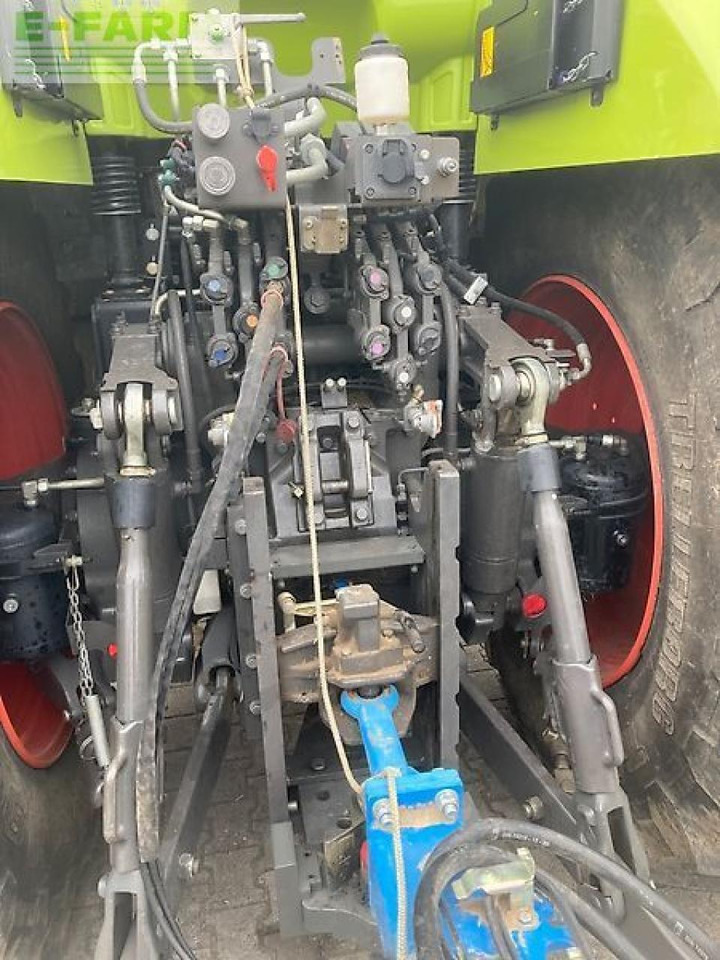 CLAAS axion 950 - Traktor: obrázok 3 CLAAS axion 950 - Traktor: obrázok 3