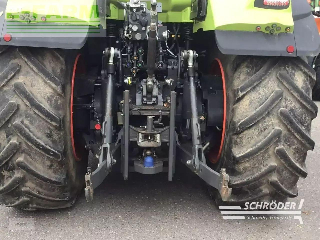 CLAAS axion 960 cmatic | rtk + s10 terminal - Traktor: obrázok 5 CLAAS axion 960 cmatic | rtk + s10 terminal - Traktor: obrázok 5