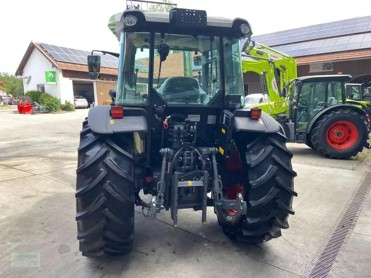 CLAAS axos 240 - Traktor: obrázok 3 CLAAS axos 240 - Traktor: obrázok 3