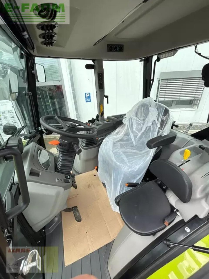 CLAAS axos 240 - Traktor: obrázok 4 CLAAS axos 240 - Traktor: obrázok 4