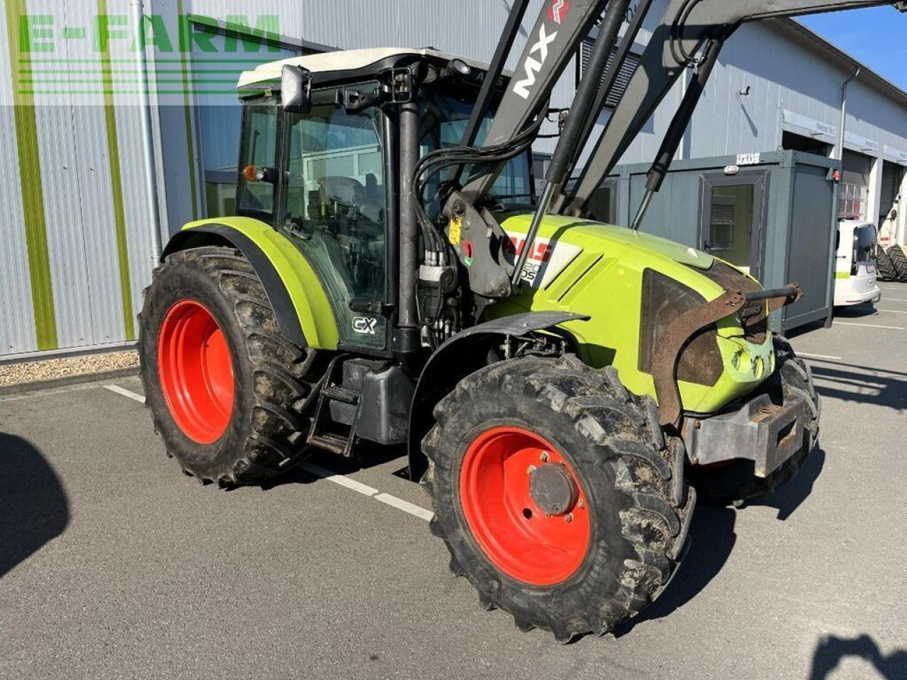 CLAAS axos 320 cx, frontlader mx u10 CX - Traktor: obrázok 4 CLAAS axos 320 cx, frontlader mx u10 CX - Traktor: obrázok 4